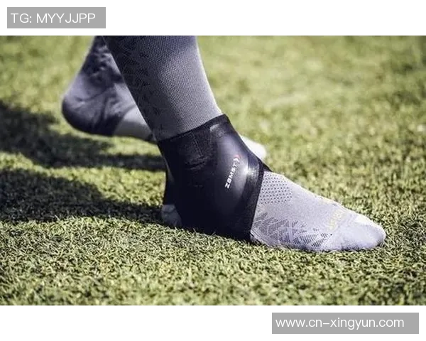 足球帮脚踝的保护与强化训练技巧解析与实用建议